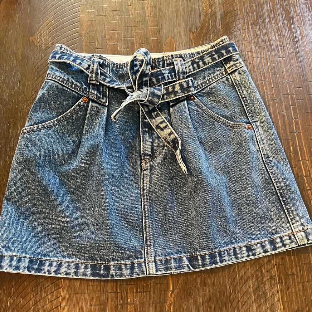 Abercrombie & Fitch size 4 Womens